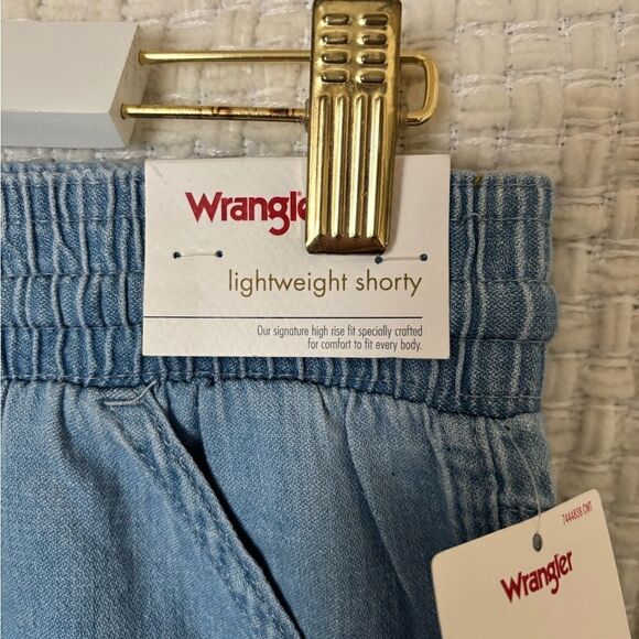 Wrangler Women's Stay Home Cotton Pull-On Shorts✨ - Picture 8 of 12